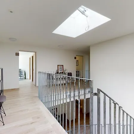 Furnished Studio #102 - Swiss * אייגל
