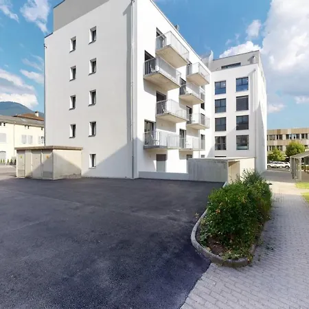 Furnished Studio #102 - Swiss * אייגל